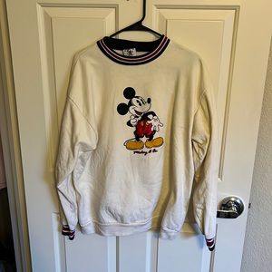 Disney Vintage Mickey Crewneck! New quality! Great for Christmas 🎄🎁